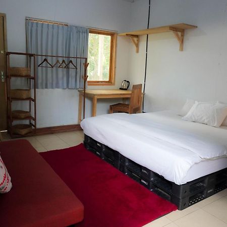 Auberge de jeunesse Lotide Surf Camps Lombok à Kuta  Extérieur photo