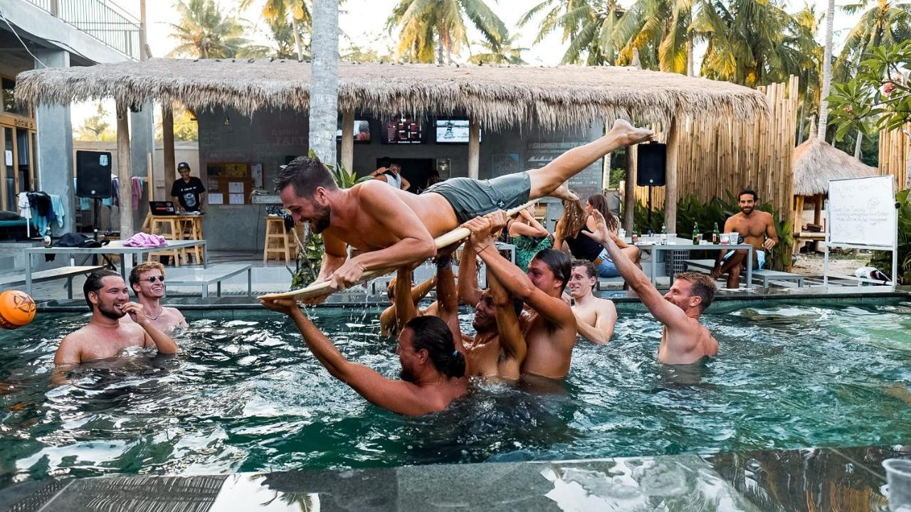 Auberge de jeunesse Lotide Surf Camps Lombok à Kuta  Extérieur photo